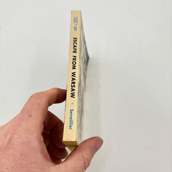 Escape From Warsaw Ian Serraillier YA Historical Fiction Vintage Paperback 1963 - Picture 2 of 5